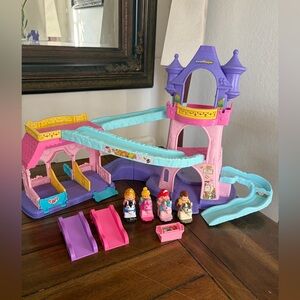 Fisher Price Little People Klip Klop Castle Disney Princess